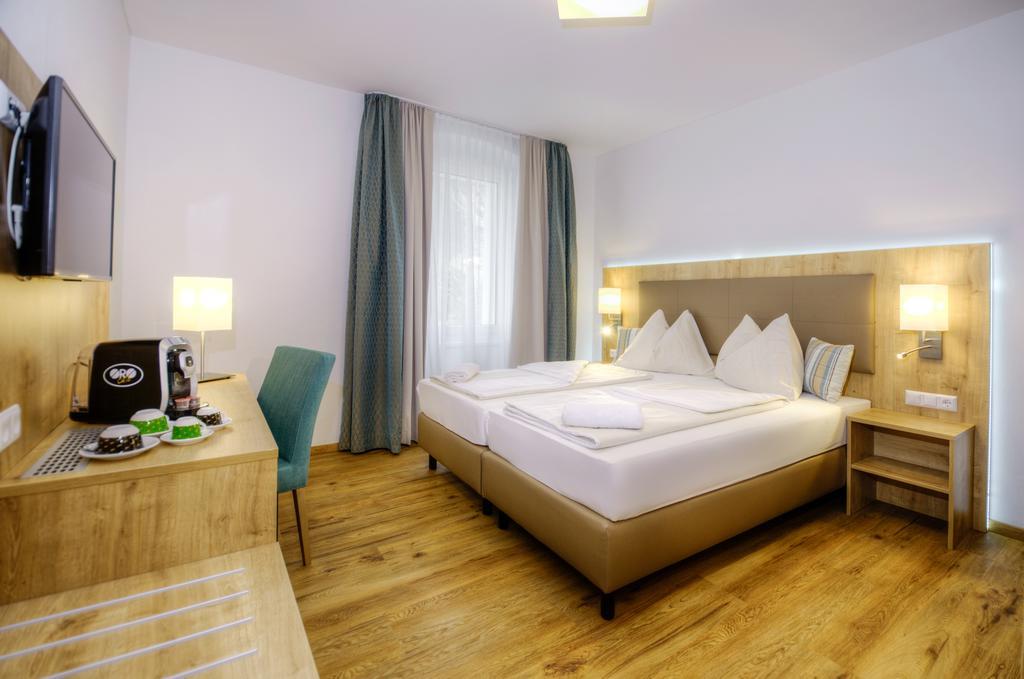 Hotel Bergkristall Mallnitz Eksteriør billede