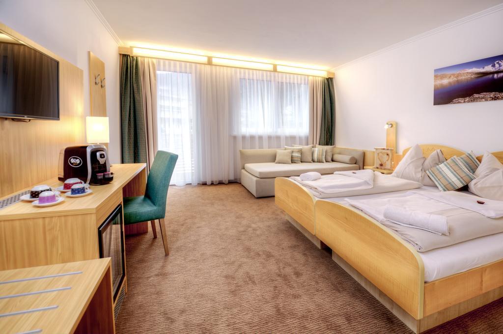 Hotel Bergkristall Mallnitz Eksteriør billede